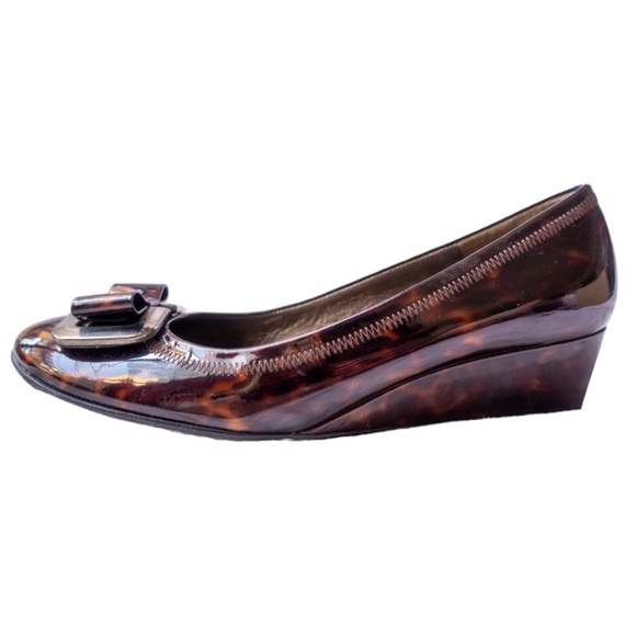 Stuart Weitzman Wedge Tortoise Shell Leather Wedge Flats Buckle Dress Heels - Picture 7 of 10